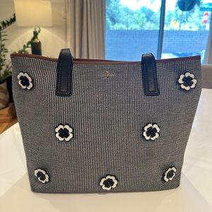 Kate Spade Black and White floral work bag, or laptop bag. Great Condition